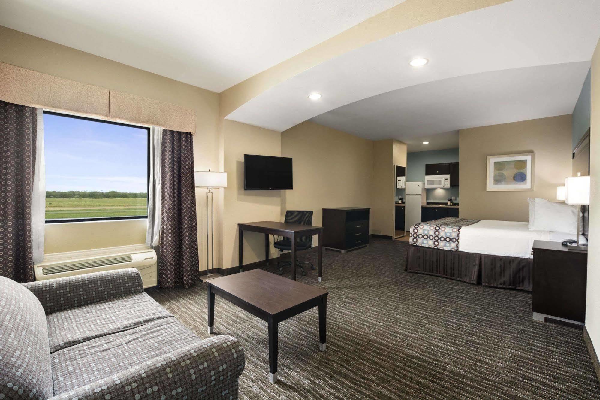 Days Inn Pearsall Eksteriør bilde